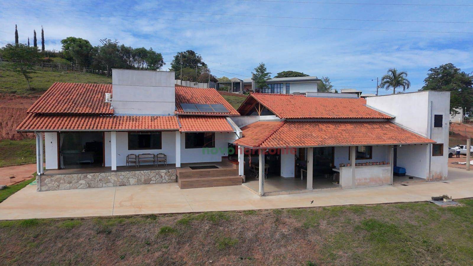 Chácara, 3 quartos, 7400 m² - Foto 1