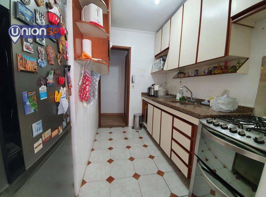 Apartamento à venda com 2 quartos, 60m² - Foto 13