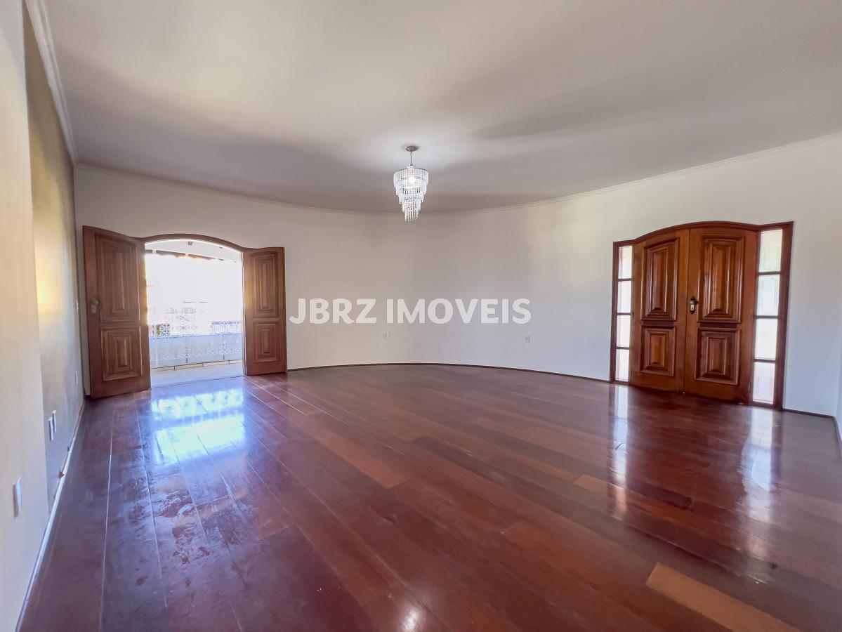 Casa à venda com 3 quartos, 379m² - Foto 16