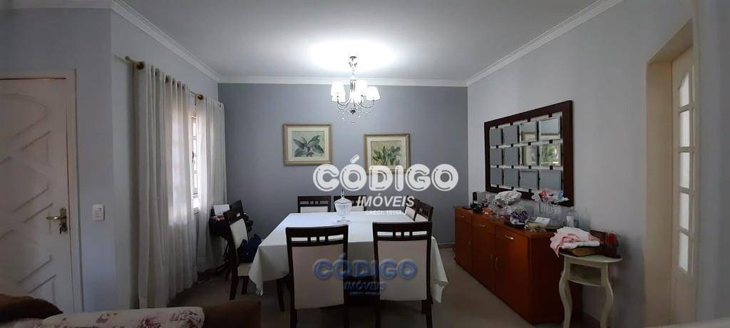 Sobrado à venda com 3 quartos, 180m² - Foto 9