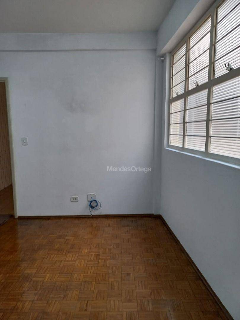 Apartamento para alugar com 2 quartos, 65m² - Foto 27