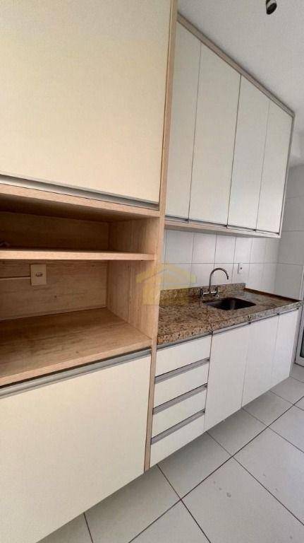 Apartamento à venda com 2 quartos, 65m² - Foto 5