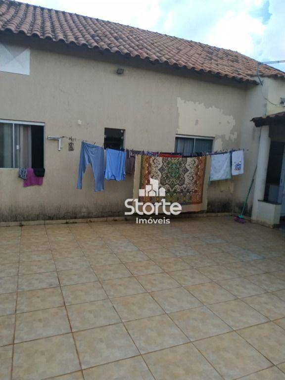 Casa à venda com 3 quartos, 250M2 - Foto 19