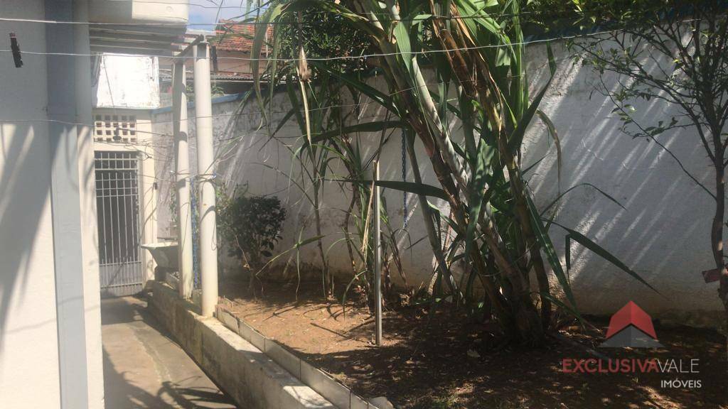 Casa à venda com 3 quartos, 267m² - Foto 9