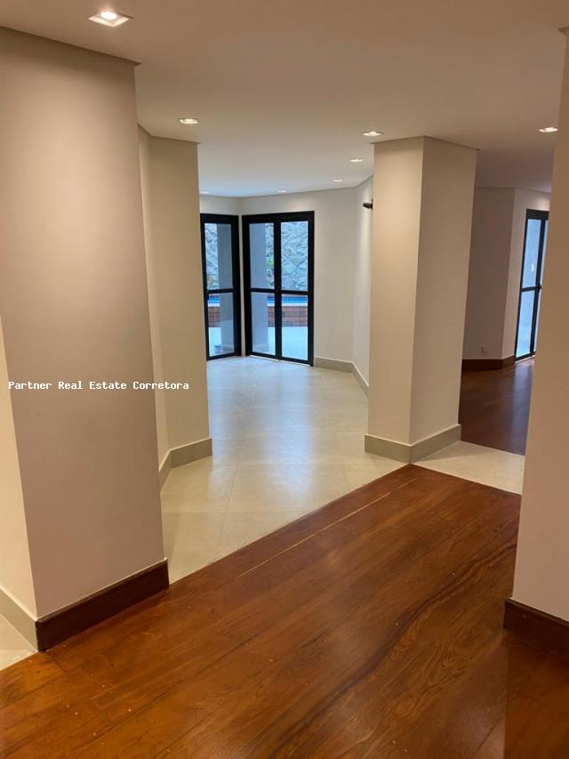 Casa à venda com 4 quartos, 460m² - Foto 8