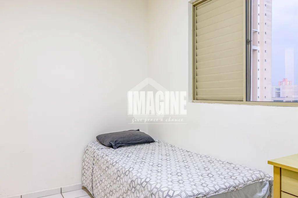 Apartamento à venda com 3 quartos, 75m² - Foto 14