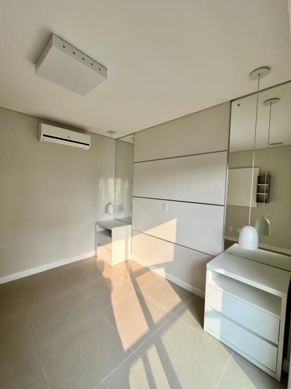 Apartamento à venda com 3 quartos, 108m² - Foto 8