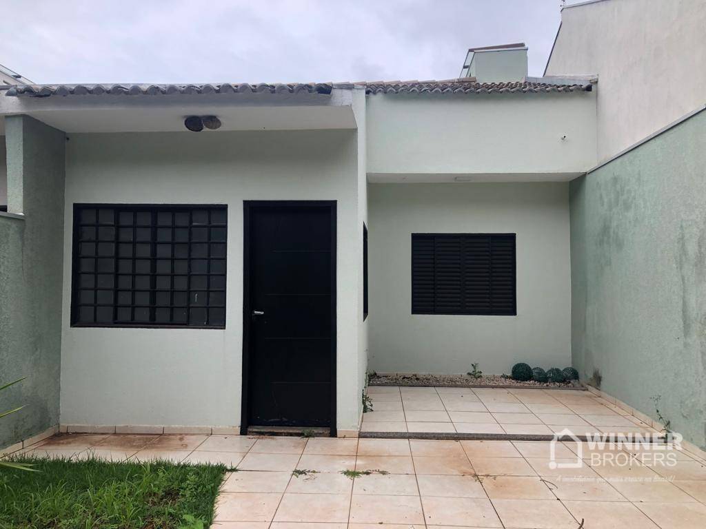 Casa à venda com 2 quartos, 55m² - Foto 2