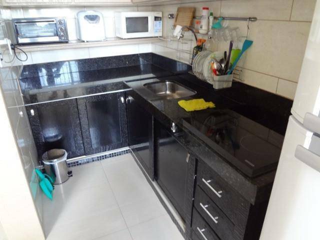 Apartamento à venda com 2 quartos, 56m² - Foto 3