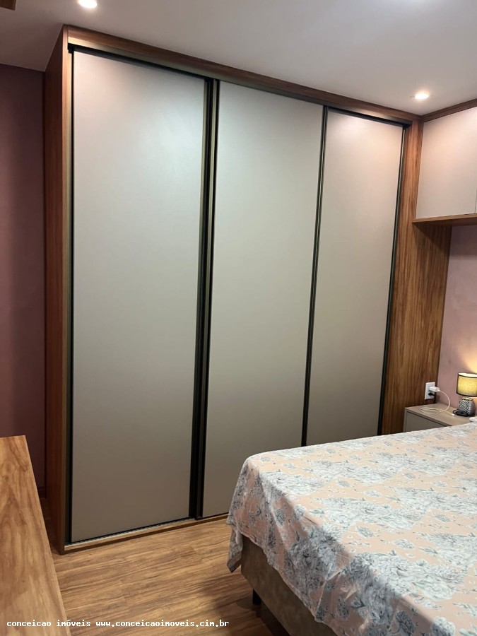 Apartamento à venda com 2 quartos, 64m² - Foto 9