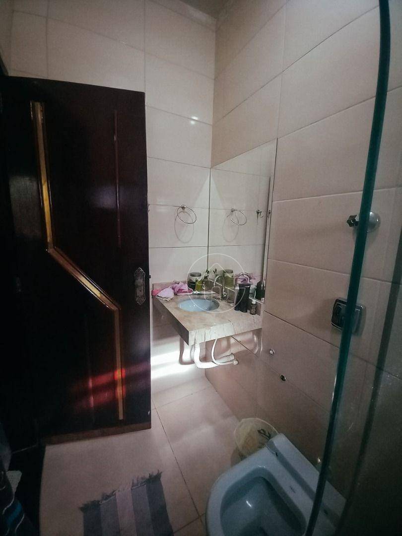 Casa à venda com 3 quartos, 300m² - Foto 45