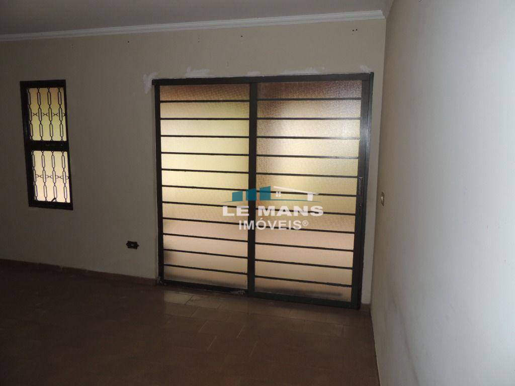 Casa à venda com 3 quartos, 300m² - Foto 28