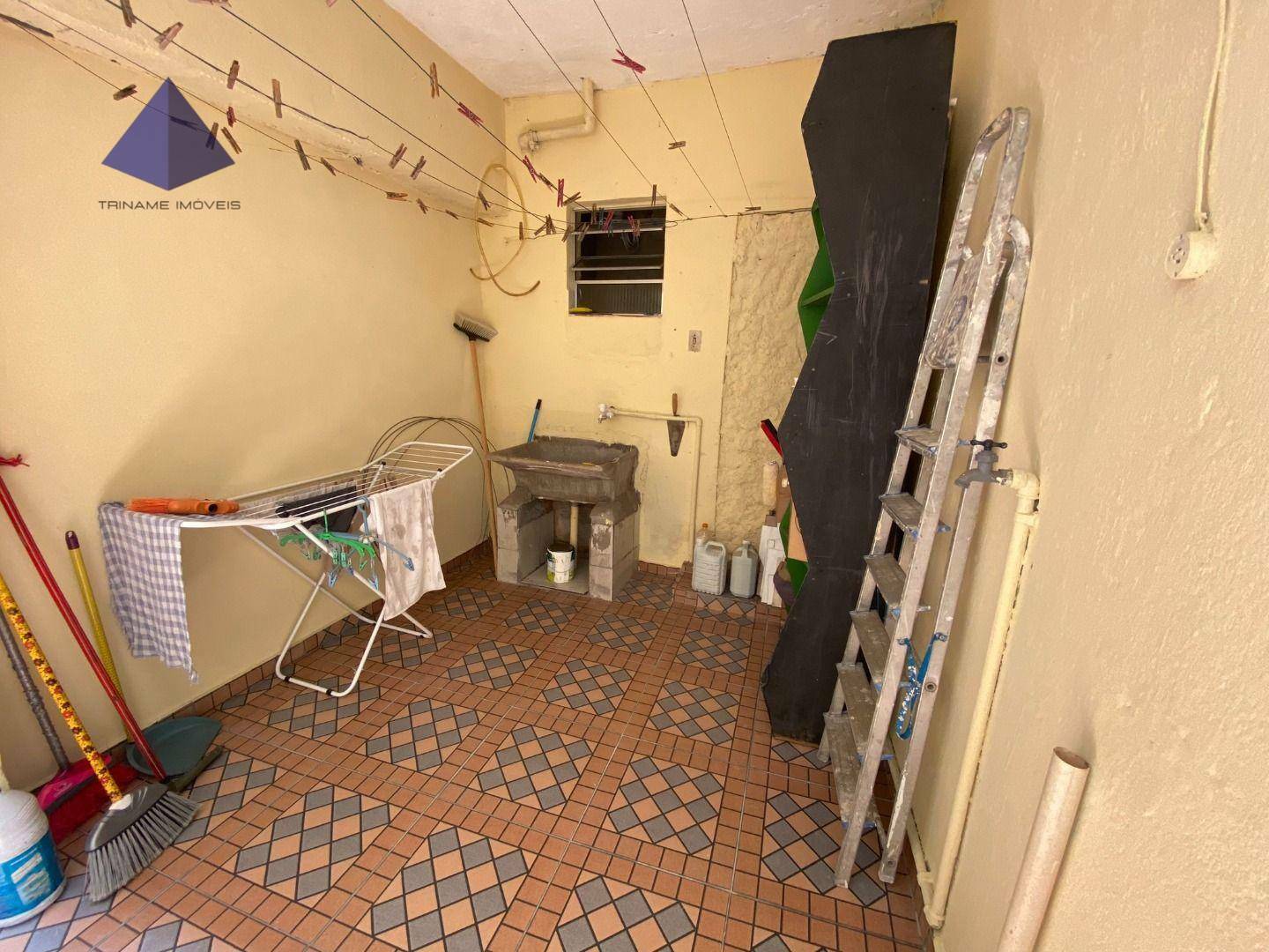 Casa à venda com 6 quartos, 250M2 - Foto 23