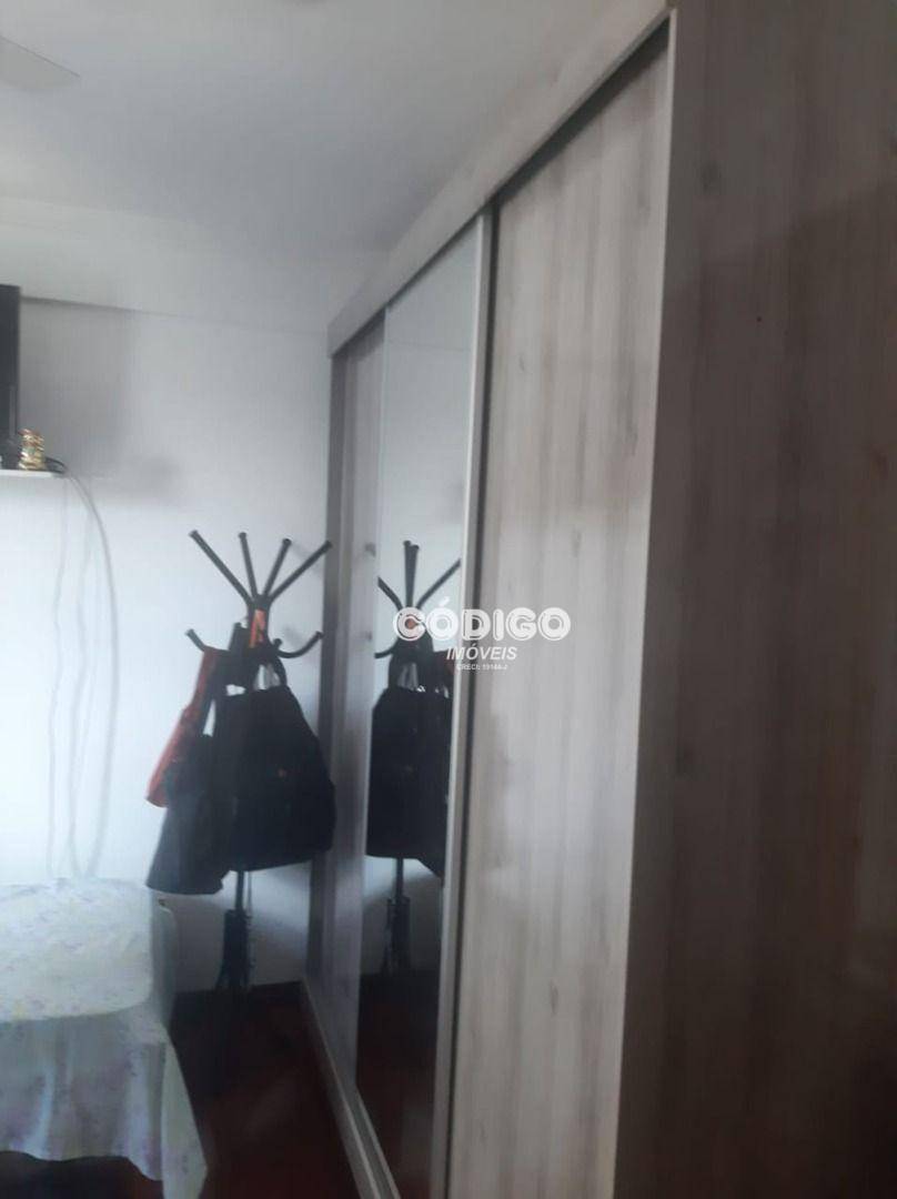 Apartamento à venda com 3 quartos, 75m² - Foto 11