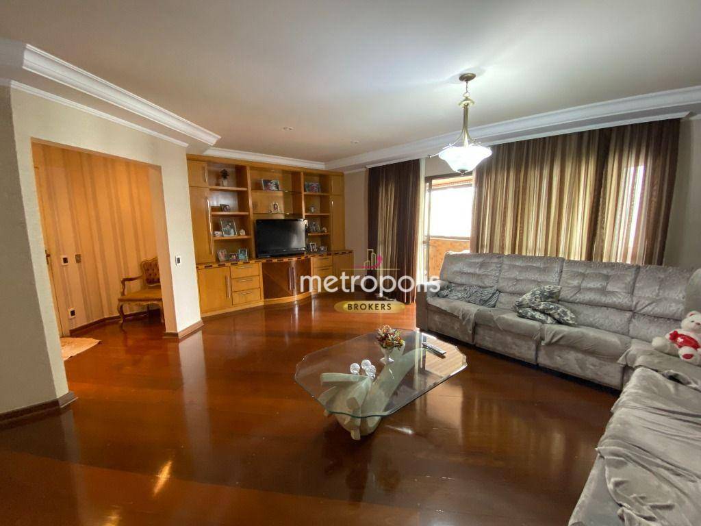 Apartamento para alugar com 3 quartos, 242m² - Foto 2