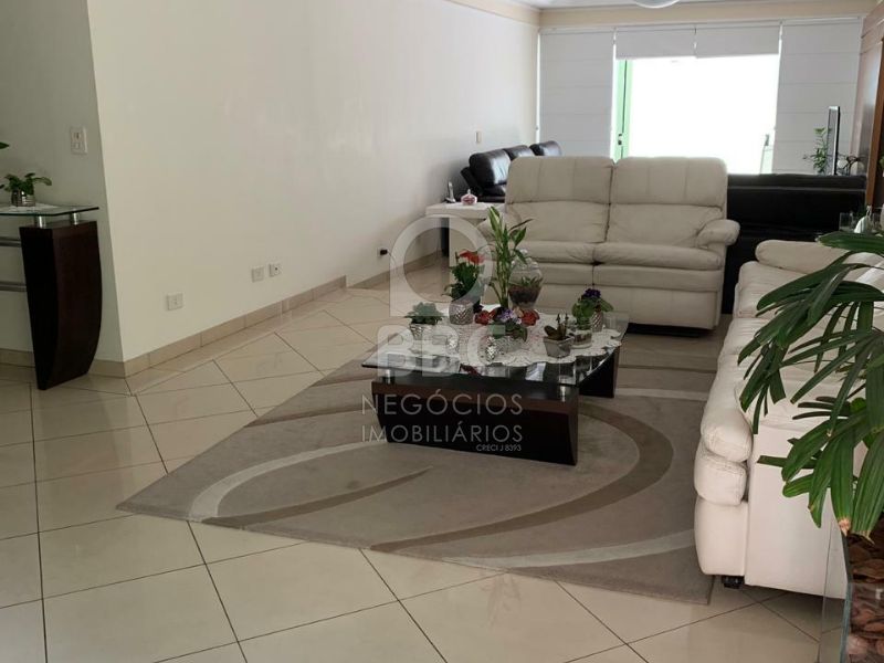 Sobrado à venda com 4 quartos, 347m² - Foto 3