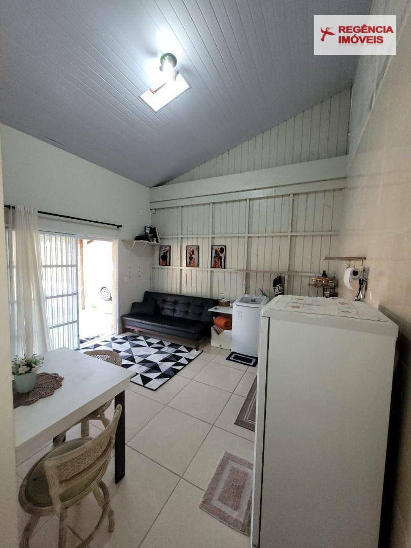 Casa à venda com 1 quarto, 100m² - Foto 12