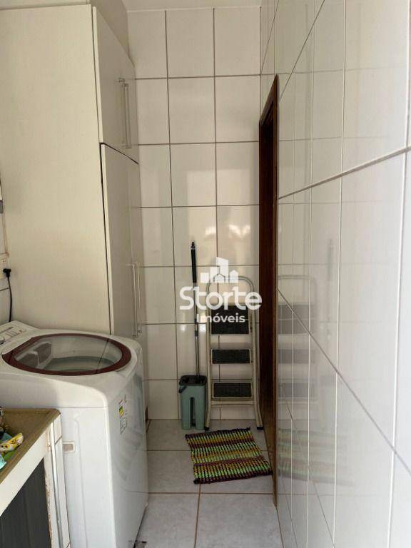 Casa à venda com 3 quartos, 190m² - Foto 15