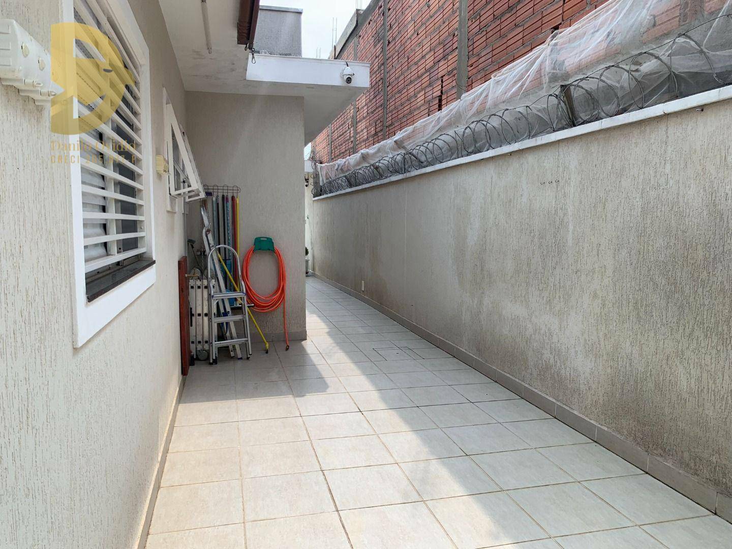 Casa à venda com 2 quartos, 70m² - Foto 23