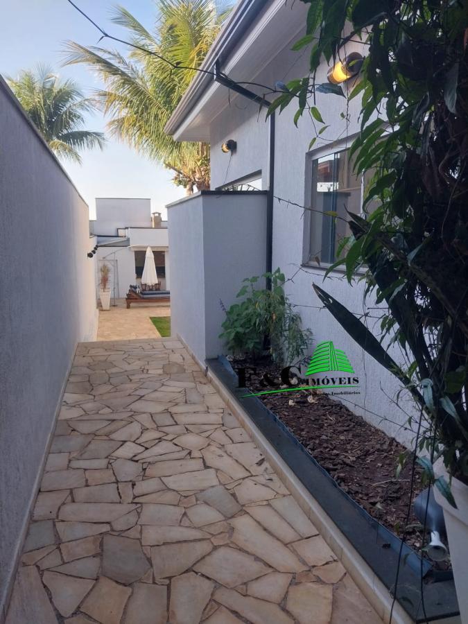 Casa de Condomínio à venda com 4 quartos, 600m² - Foto 13