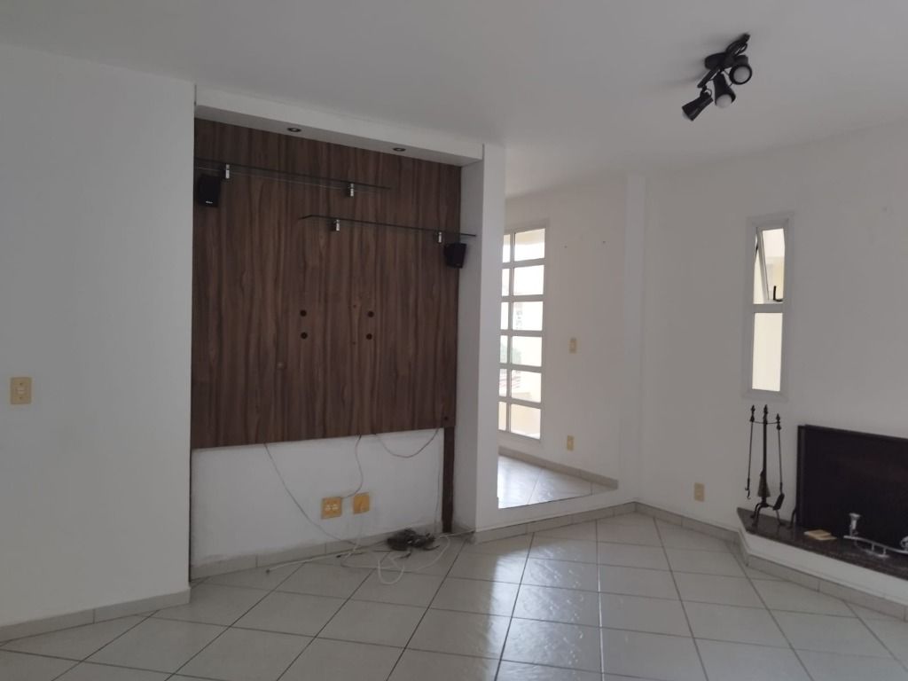 Casa de Condomínio à venda com 3 quartos, 170m² - Foto 4