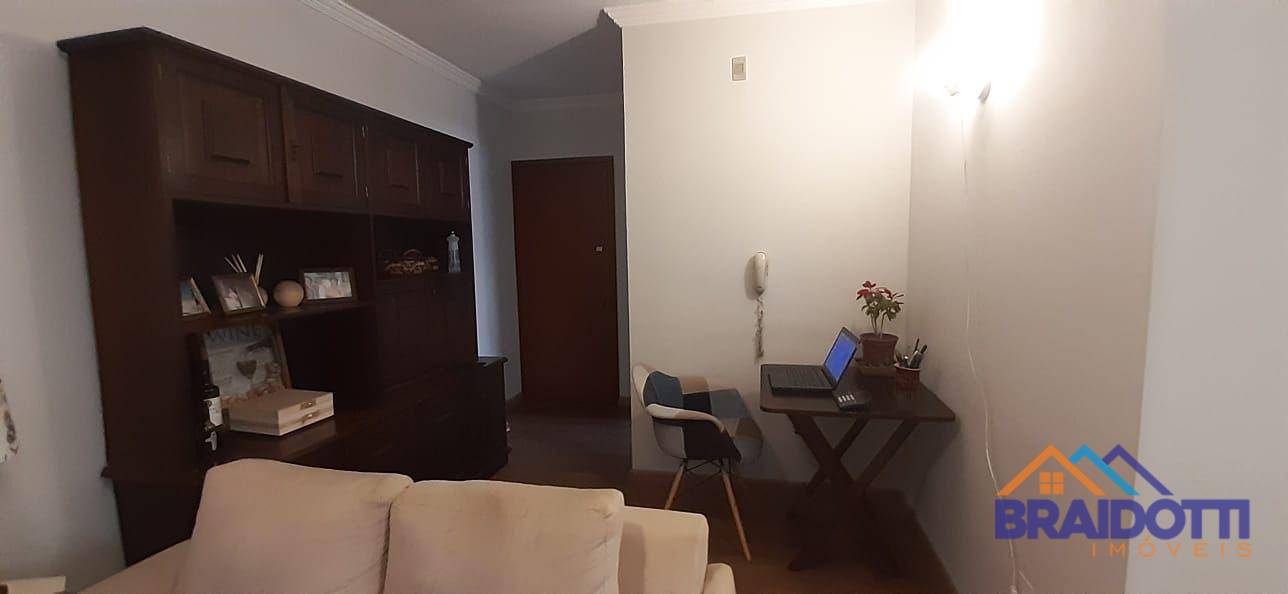 Apartamento à venda com 3 quartos, 90m² - Foto 6