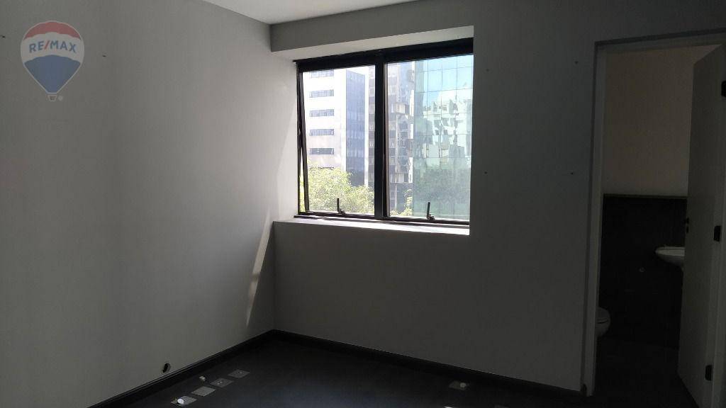 Prédio Inteiro para alugar, 100m² - Foto 14