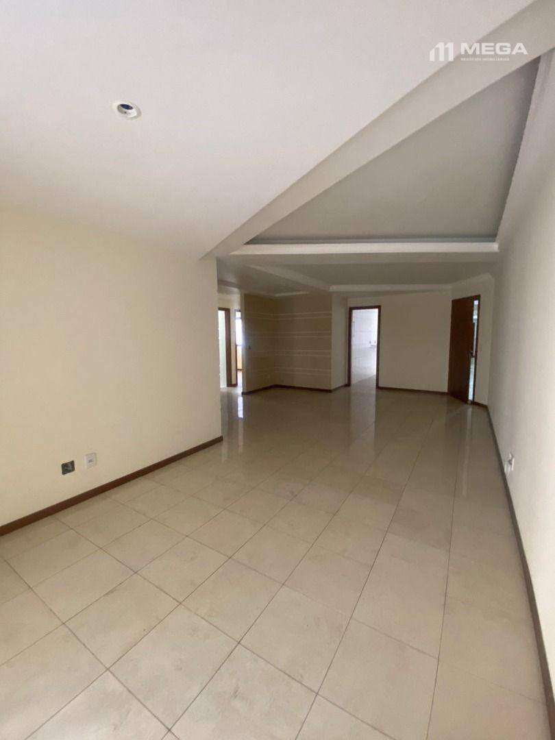 Apartamento à venda com 4 quartos, 142m² - Foto 8