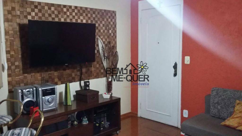 Apartamento à venda com 2 quartos, 70m² - Foto 2