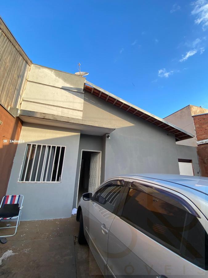 Casa à venda com 2 quartos, 80m² - Foto 17