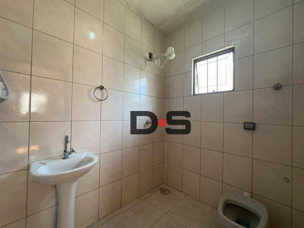 Casa à venda com 4 quartos, 164m² - Foto 12