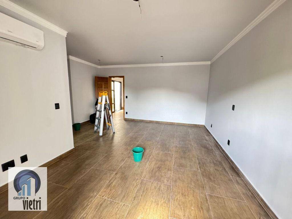 Sobrado à venda com 3 quartos, 220m² - Foto 20