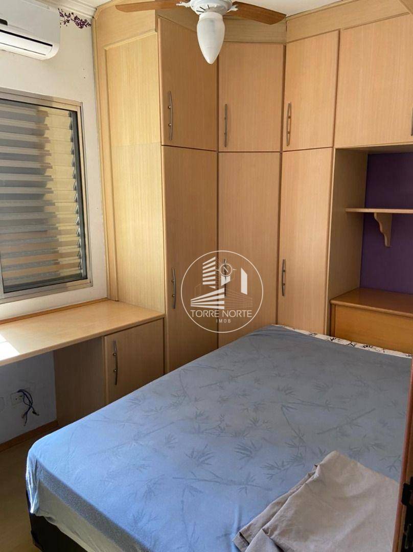 Sobrado à venda com 4 quartos, 250M2 - Foto 9