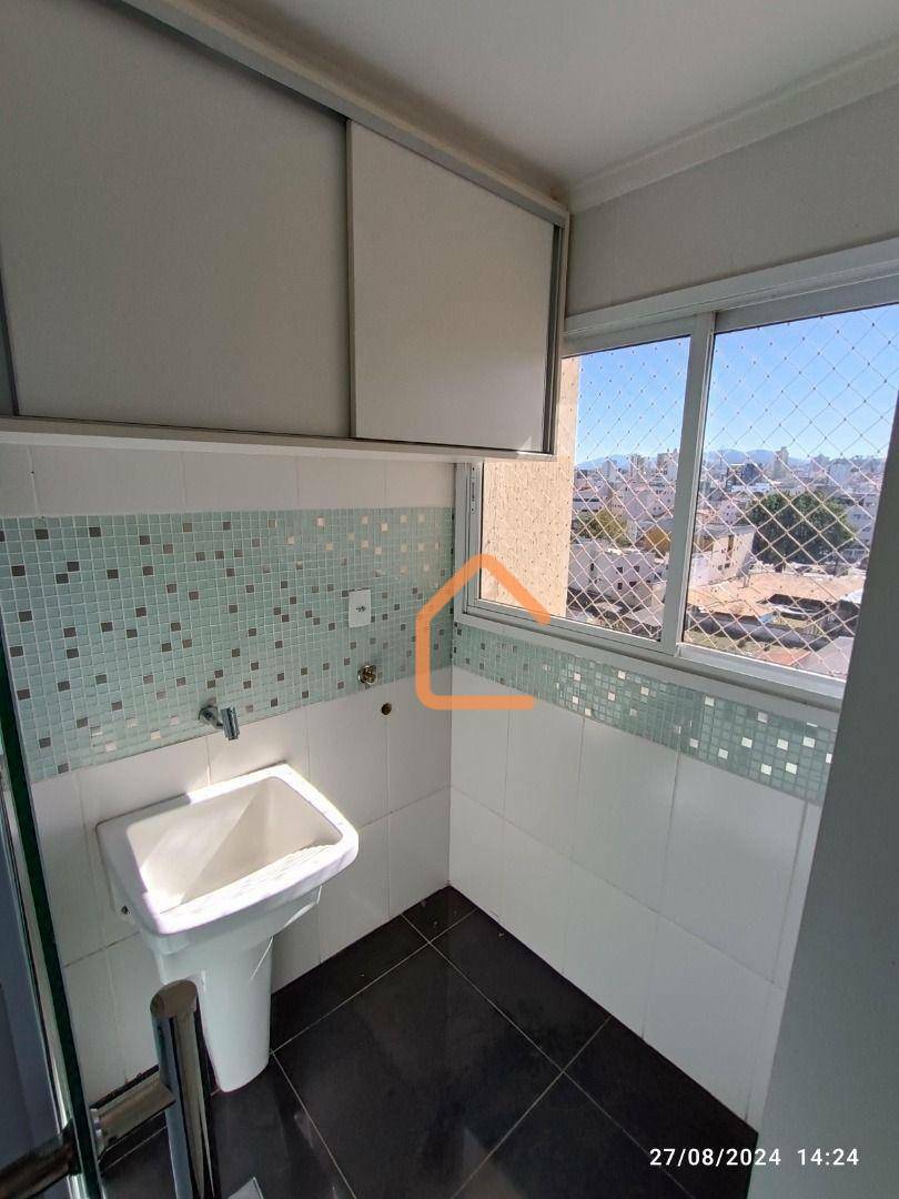 Apartamento à venda com 3 quartos, 170m² - Foto 9