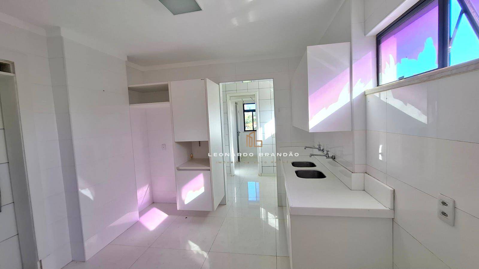 Apartamento à venda com 3 quartos, 146m² - Foto 14
