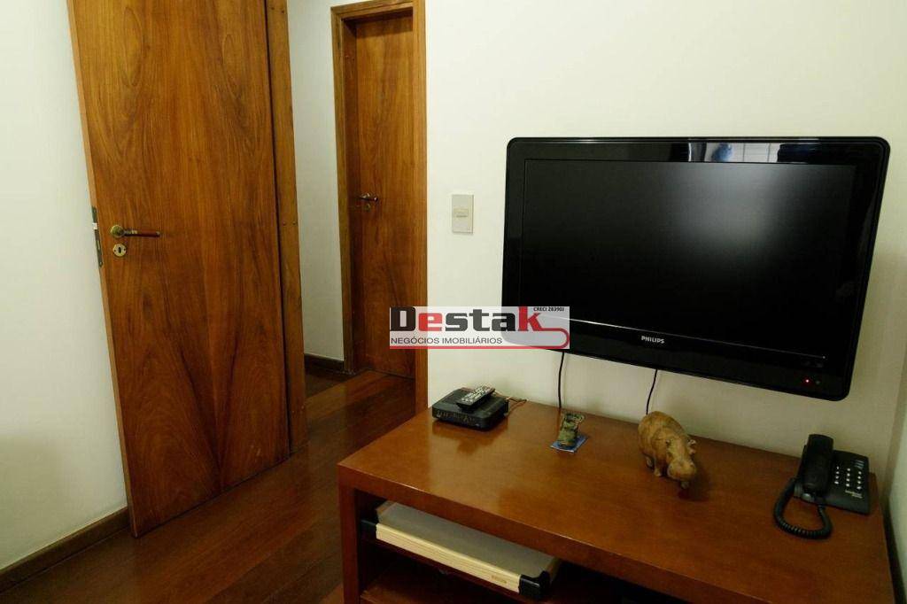 Apartamento à venda com 3 quartos, 135m² - Foto 21