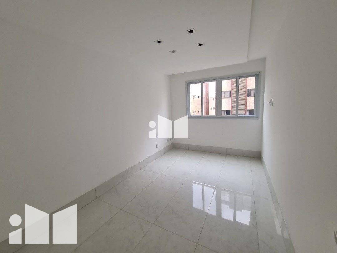 Apartamento à venda com 4 quartos, 125m² - Foto 13