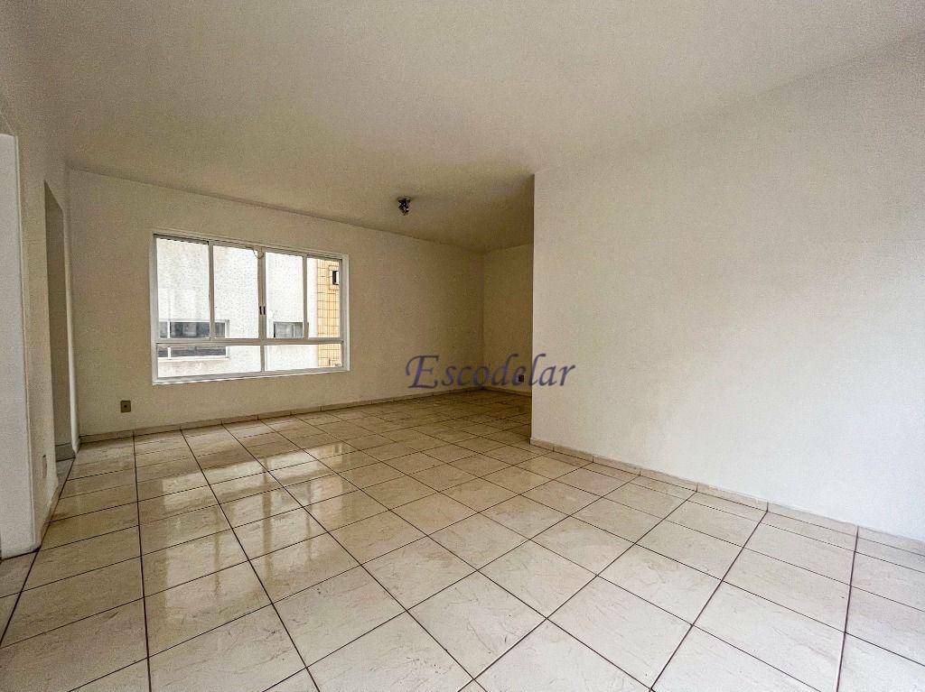 Apartamento para alugar com 3 quartos, 157m² - Foto 2