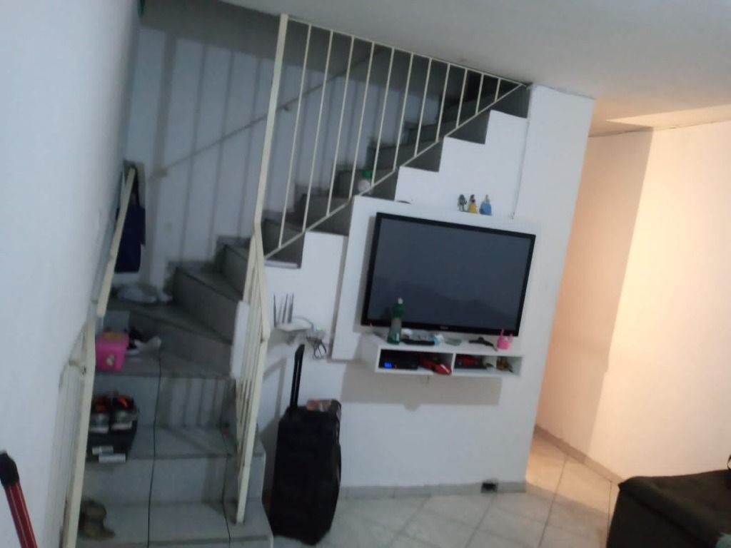 Sobrado à venda com 2 quartos, 115m² - Foto 2