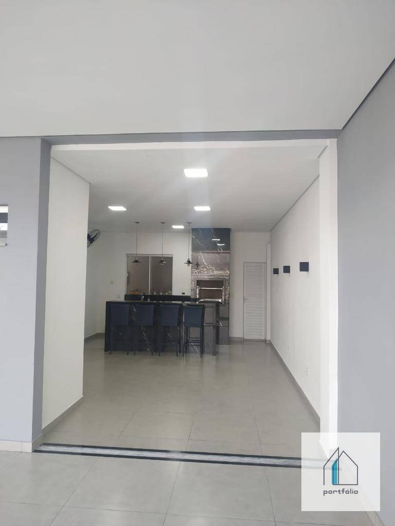 Casa à venda com 3 quartos, 180m² - Foto 9