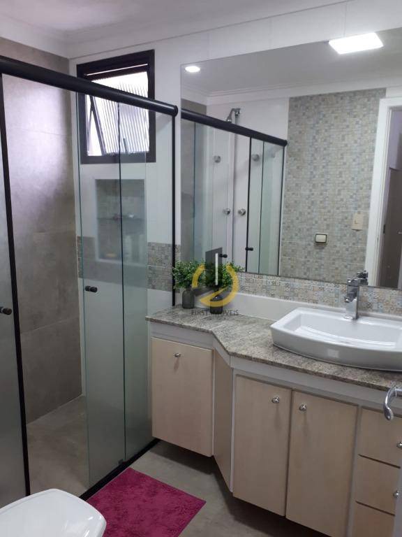 Apartamento à venda com 3 quartos, 137m² - Foto 40