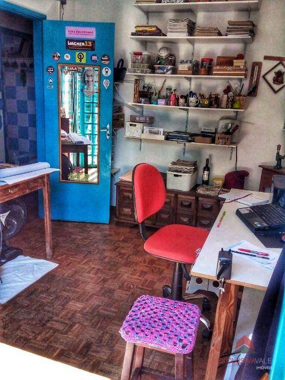 Casa de Condomínio à venda com 3 quartos, 131m² - Foto 11