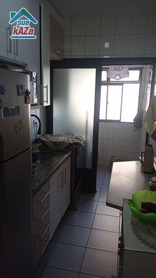 Apartamento à venda com 3 quartos, 67m² - Foto 4