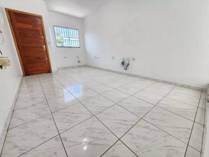 Sobrado à venda com 3 quartos, 150m² - Foto 2