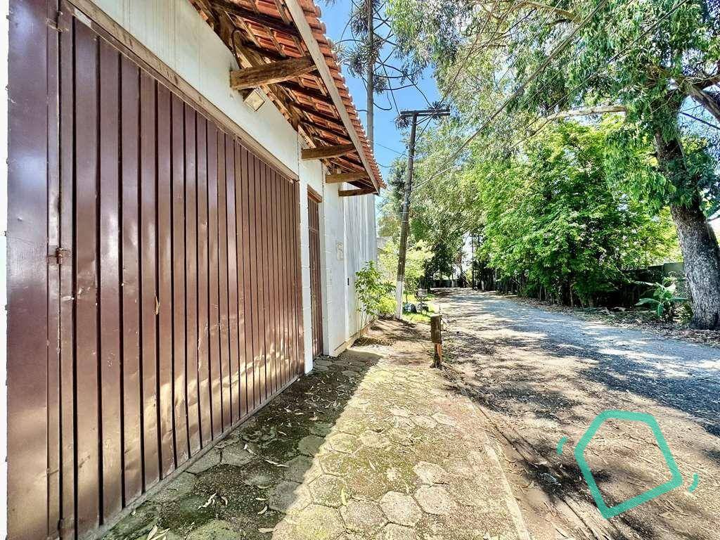 Casa de Condomínio à venda com 3 quartos, 255m² - Foto 5