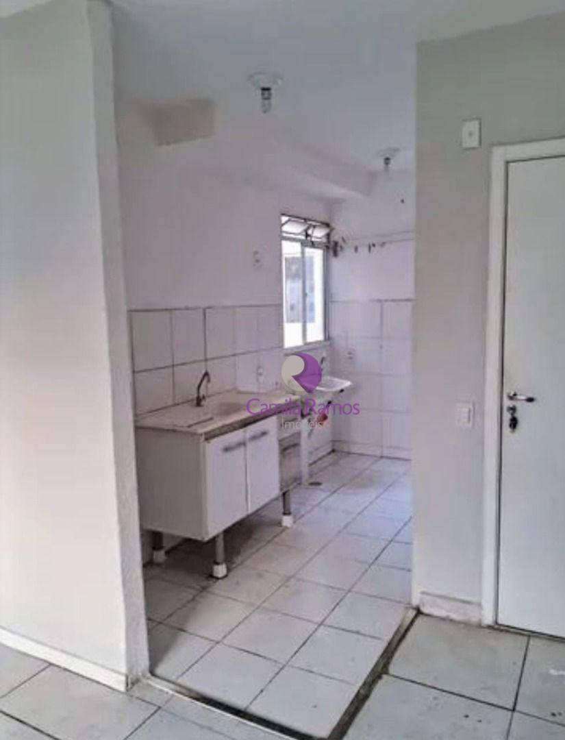 Apartamento à venda com 2 quartos, 42m² - Foto 4