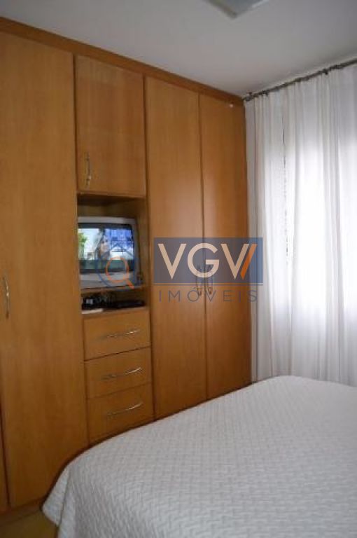 Apartamento à venda com 3 quartos, 76m² - Foto 10