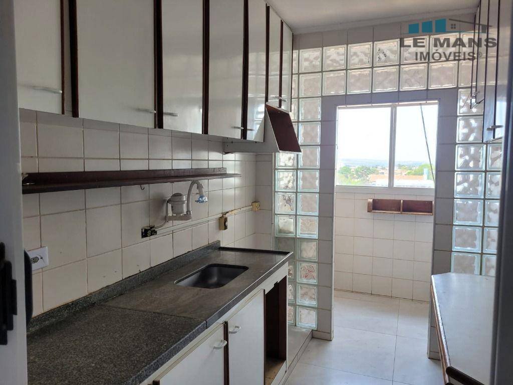 Apartamento à venda com 3 quartos, 82m² - Foto 13