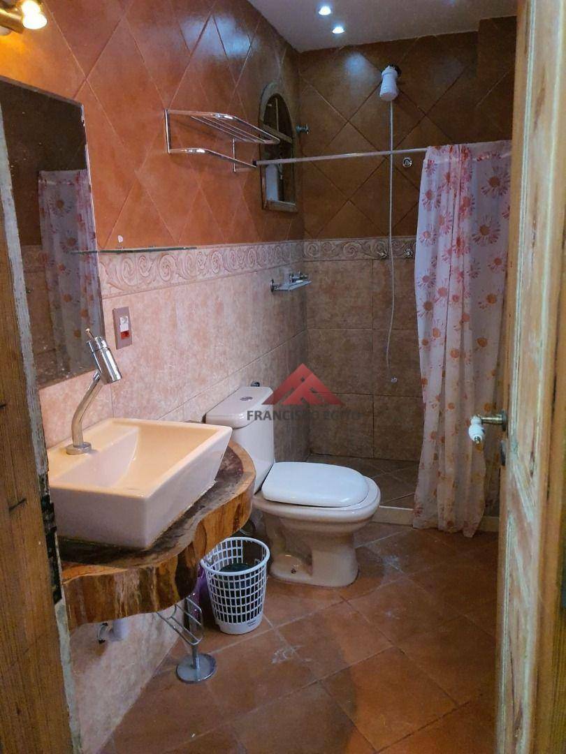 Casa à venda com 4 quartos, 240m² - Foto 21