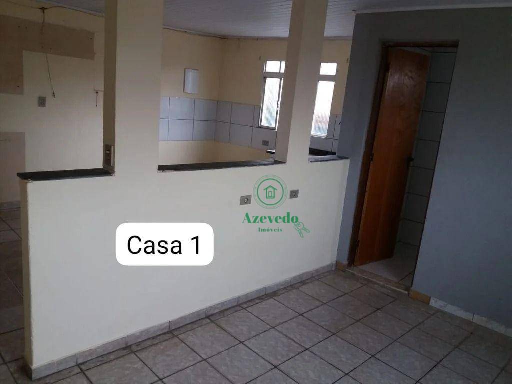 Sobrado à venda com 5 quartos, 300m² - Foto 1